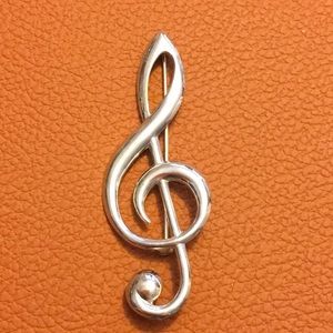 Beau Sterling Treble Cleft Brooch